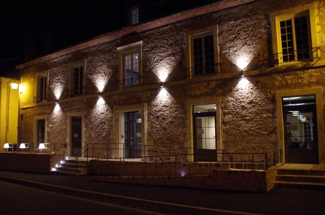 Logis - Auberge De L'Abbaye Thiron-Gardais エクステリア 写真